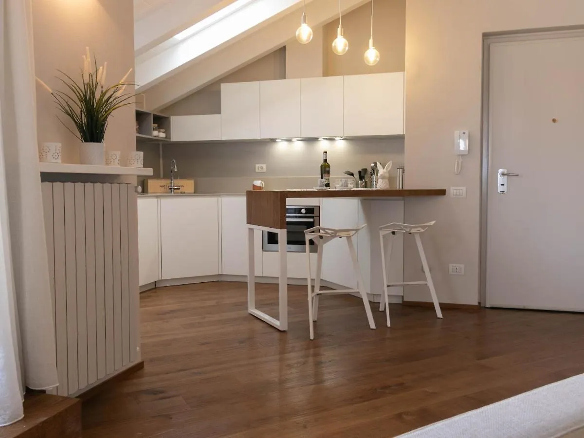 Mamma Ciccia Holiday Home - Cozy Attic Galbiate