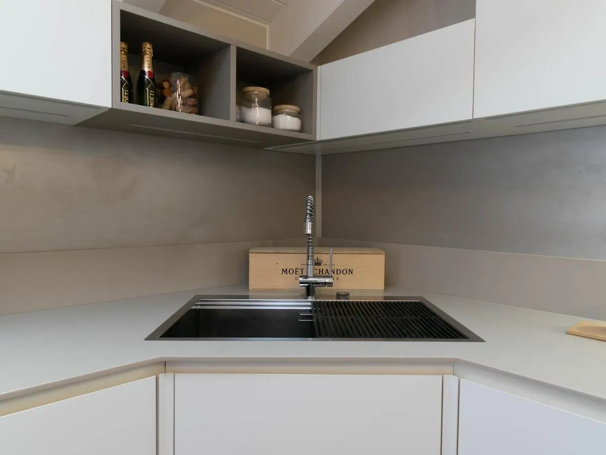 Mamma Ciccia Holiday Home - Cozy Attic Galbiate Italy