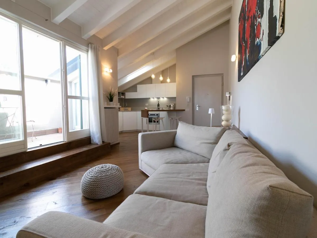Mamma Ciccia Holiday Home - Cozy Attic contacts